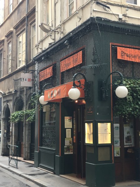 Outside leon de lyon